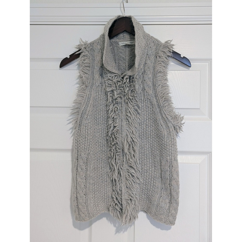 Banana Republic Gray Alpaca Wool Blend Fringe Cable Knit Sweater Vest Small